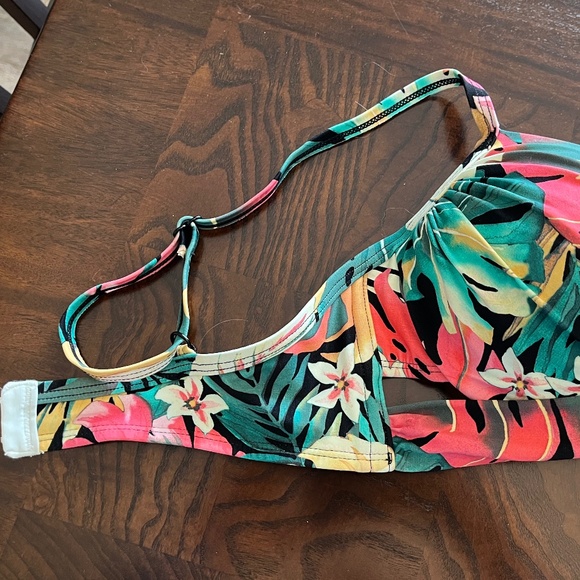 Coco Reef Tropical Print Bikini Top - Picture 5 of 10